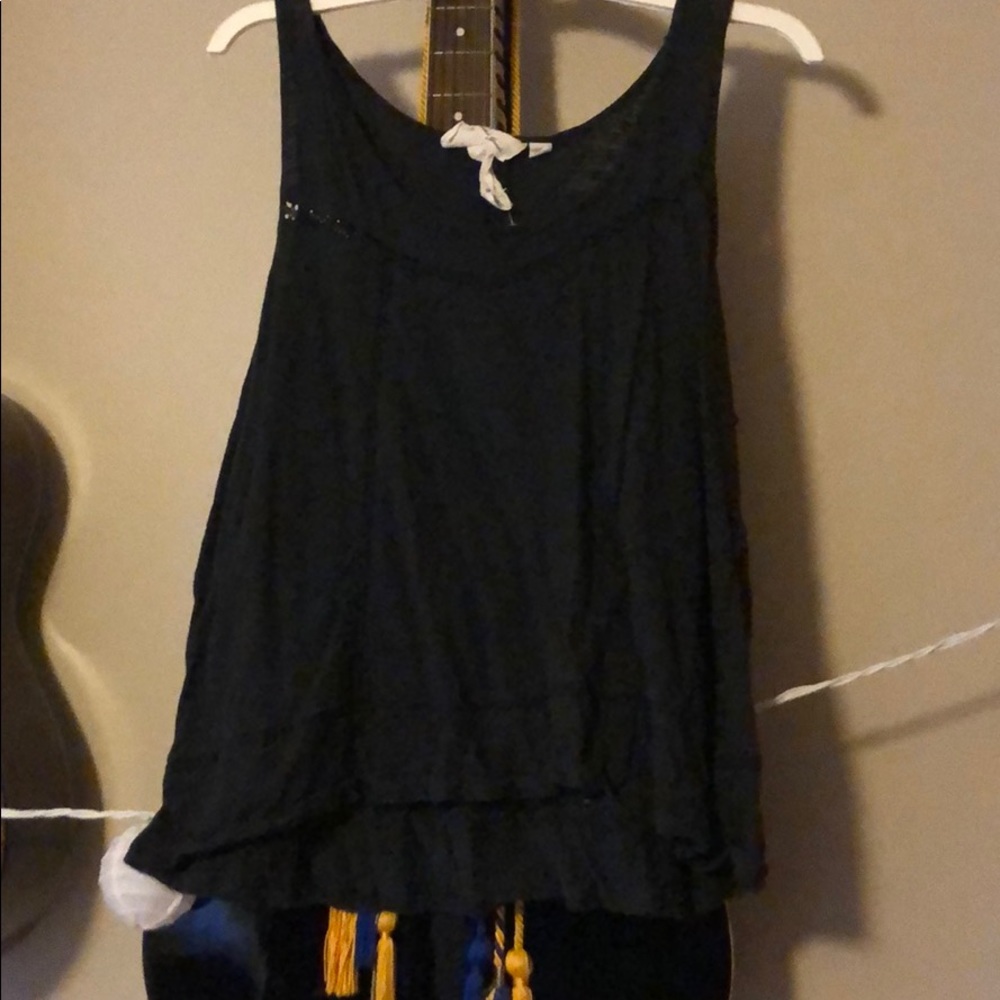 Dark grey tank
